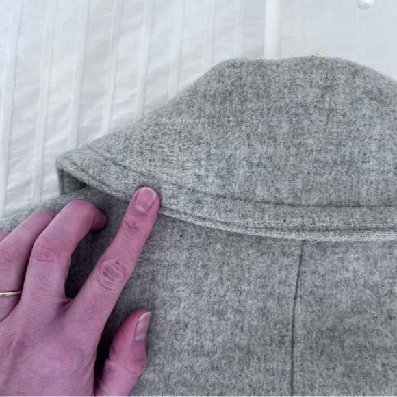 Club Monaco Daylina Wool Trench Coat - Perfect for Early Spring - Size Small - Picture 9 of 16